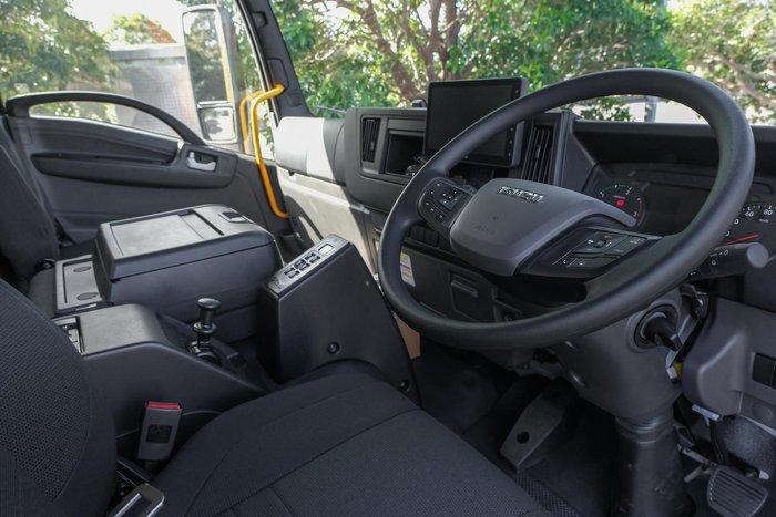 2025 Isuzu F Series FVL 260-300 AT R67