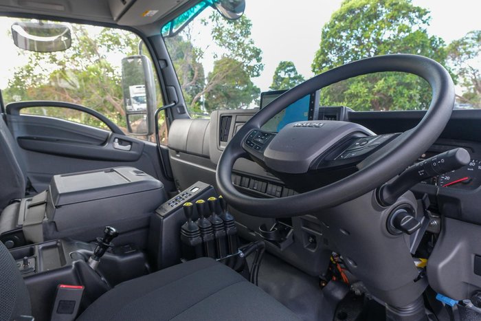 2025 Isuzu F Series FYJ 320-355 AT R60
