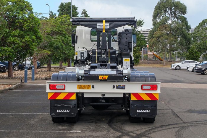 2025 Isuzu F Series FYJ 320-355 AT R60