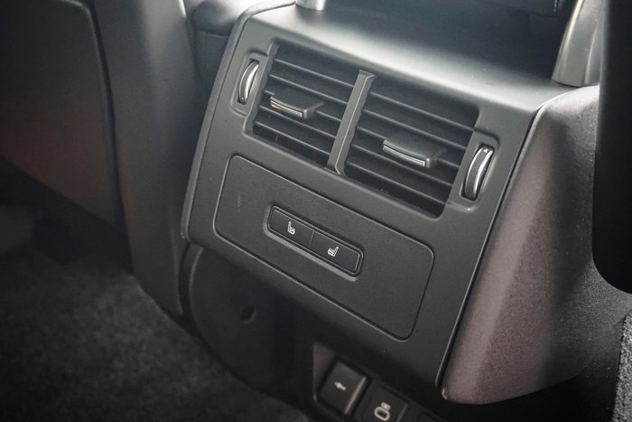2024 Land Rover Discovery D300 Dynamic HSE