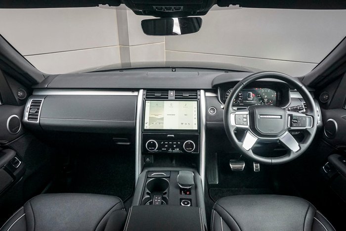 2024 Land Rover Discovery D300 Dynamic HSE