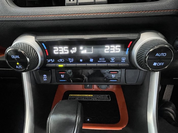 2021 Toyota RAV4 Edge