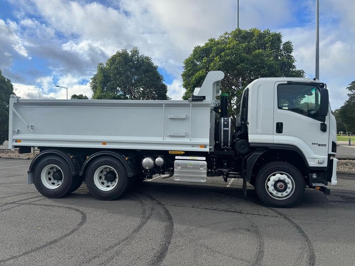 2025 Isuzu F Series FVZ 260-300 AT R46