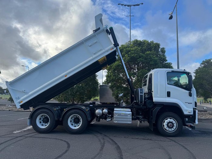 2025 Isuzu F Series FVZ 260-300 AT R46