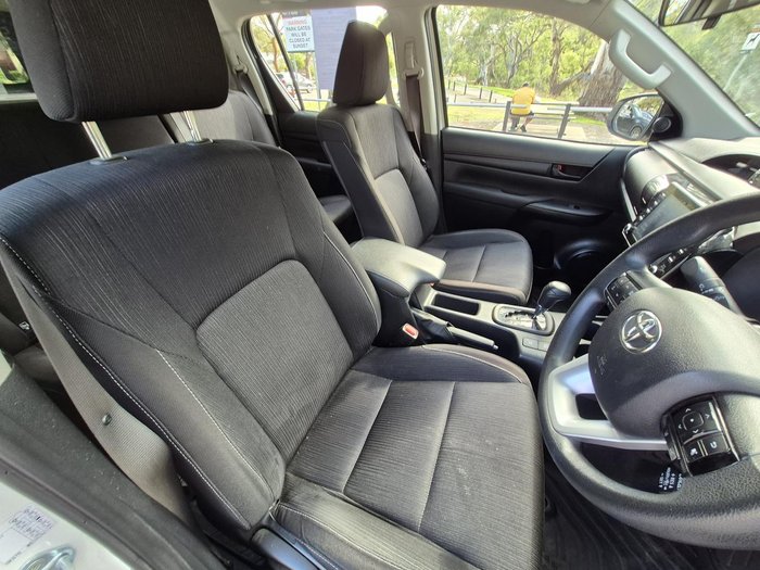 2020 Toyota Hilux SR