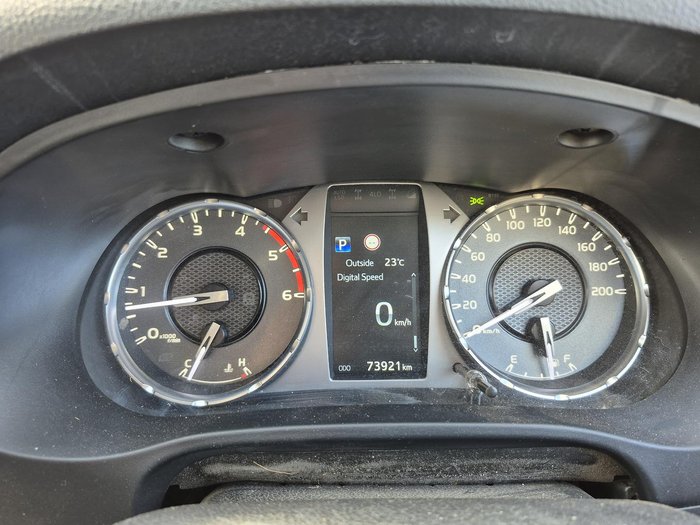 2020 Toyota Hilux SR