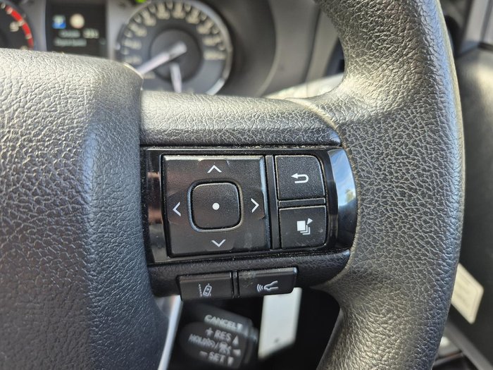 2020 Toyota Hilux SR