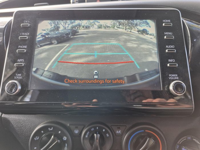 2020 Toyota Hilux SR