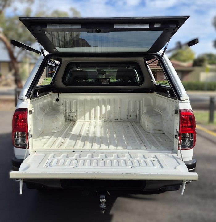 2020 Toyota Hilux SR