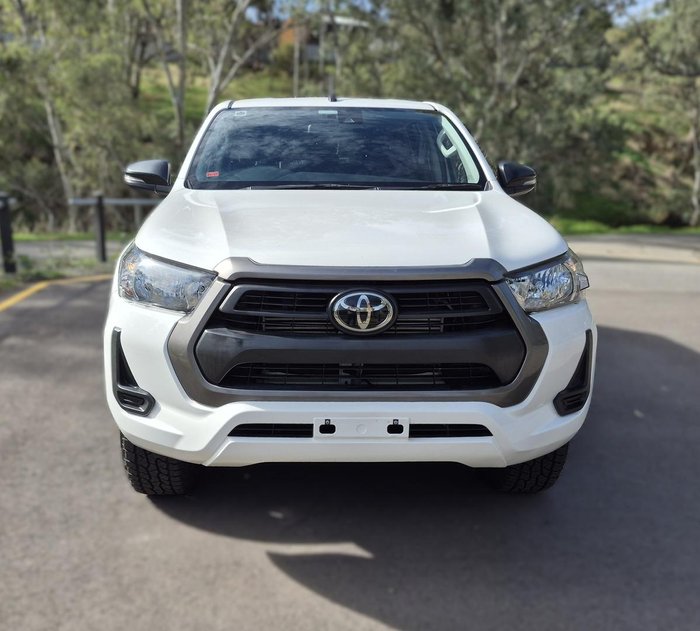 2020 Toyota Hilux SR
