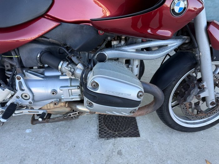 2001 BMW Motorrad R1150R Red