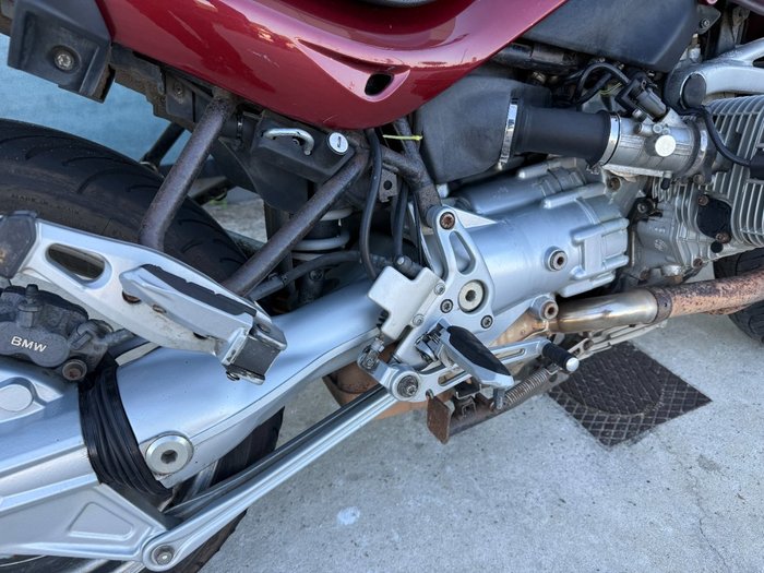 2001 BMW Motorrad R1150R Red