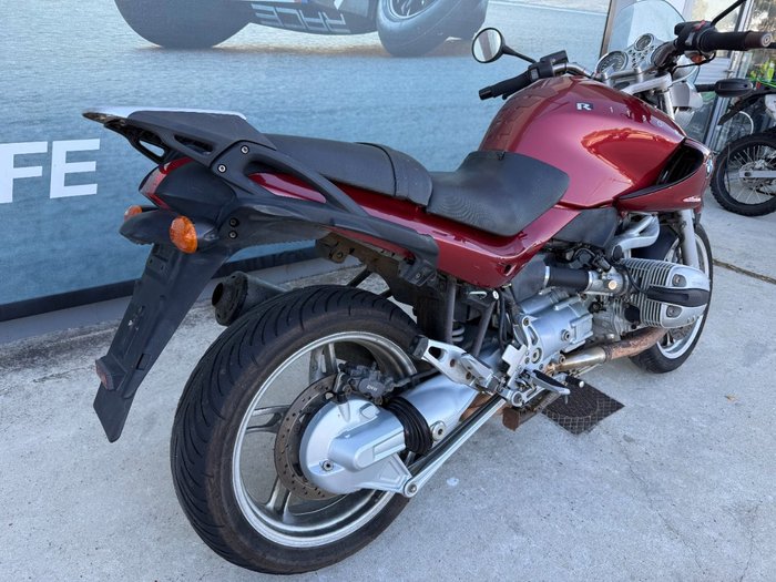 2001 BMW Motorrad R1150R Red