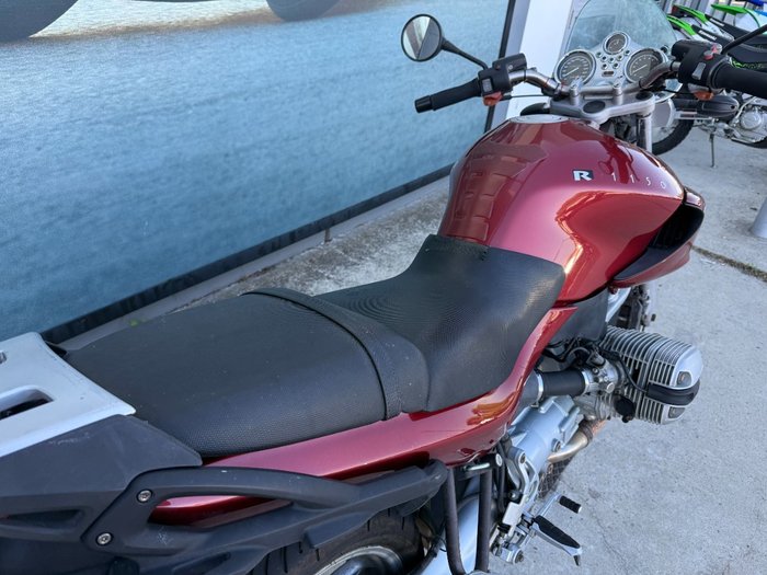 2001 BMW Motorrad R1150R Red