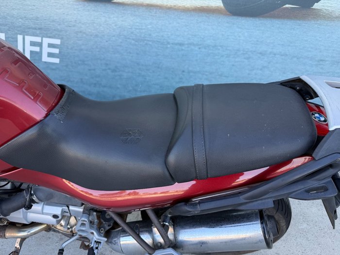 2001 BMW Motorrad R1150R Red