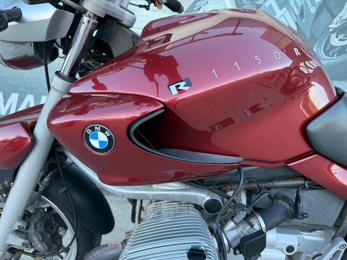 2001 BMW Motorrad R1150R Red