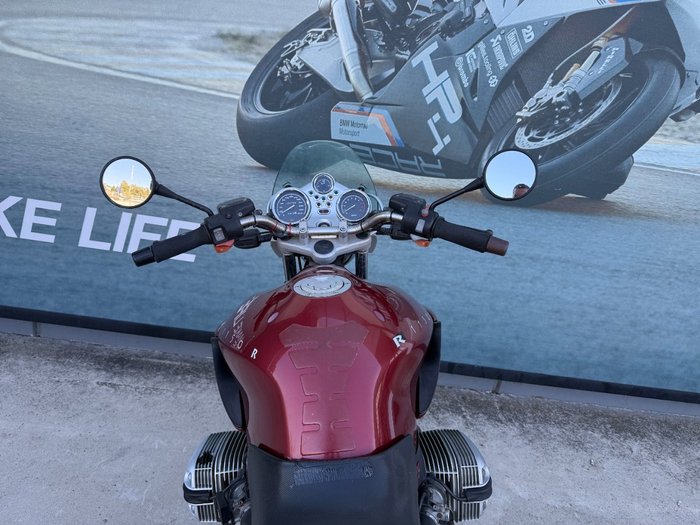 2001 BMW Motorrad R1150R Red