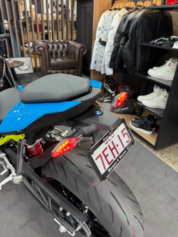 2026 BMW Motorrad S 1000 R Bluefire/Mugiallo Yellow