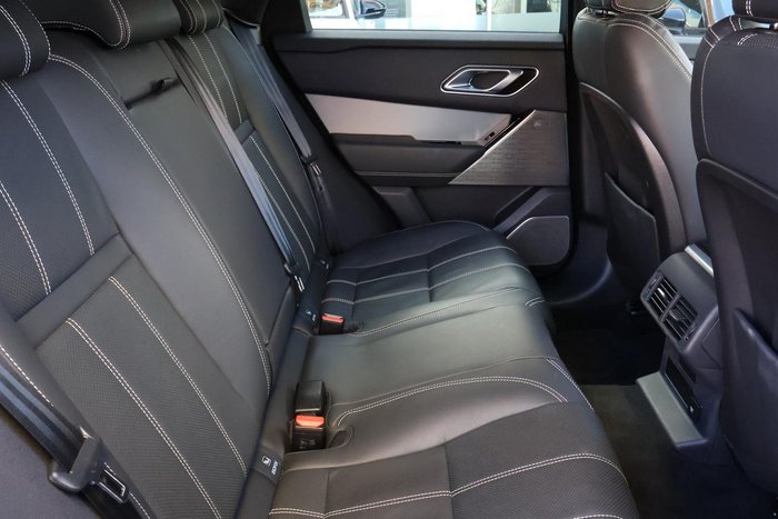 2021 Land Rover Range Rover Velar P250 R-Dynamic SE