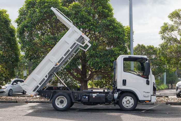 2025 Isuzu N Series NLR 45-150 DT D25