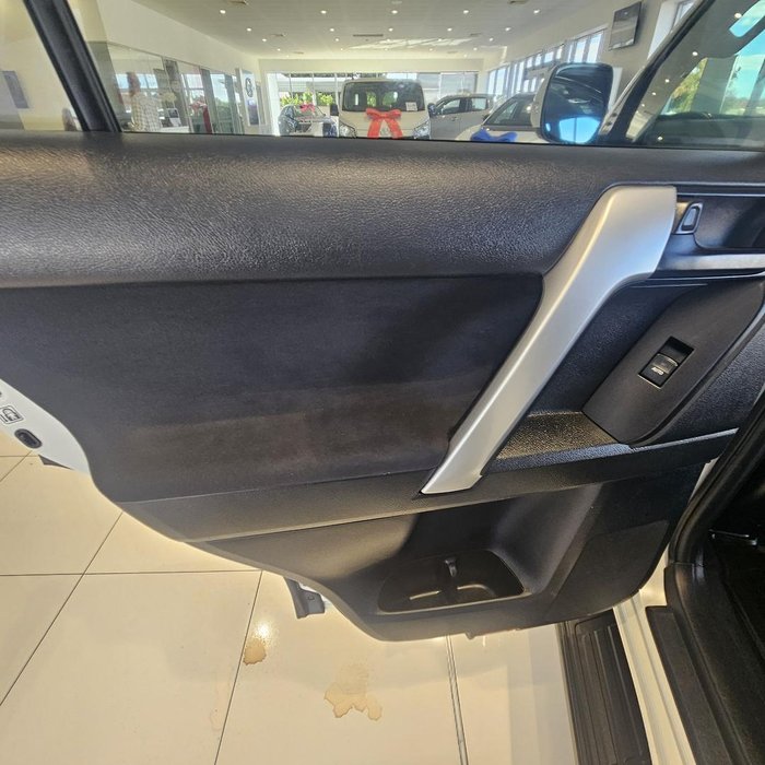 2023 Toyota Landcruiser Prado GXL
