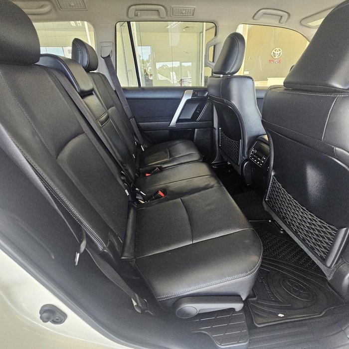 2023 Toyota Landcruiser Prado GXL