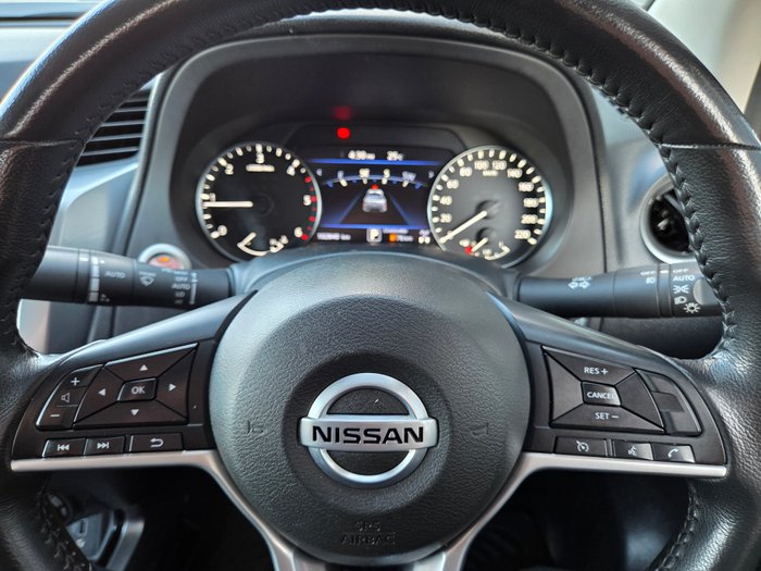 2021 Nissan Navara ST-X