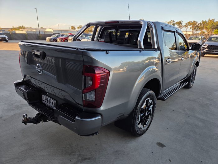 2021 Nissan Navara ST-X
