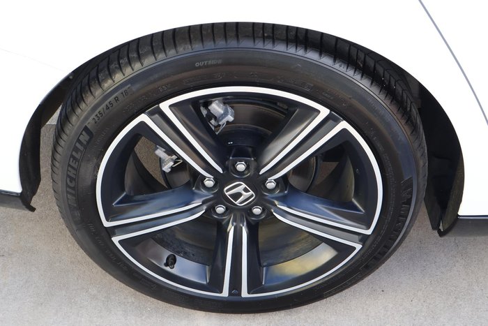 2024 Honda Accord e:HEV RS