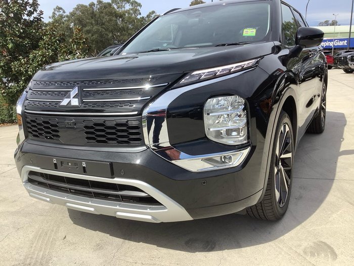 2025 Mitsubishi Outlander PHEV Exceed