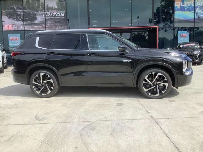 2025 Mitsubishi Outlander PHEV Exceed