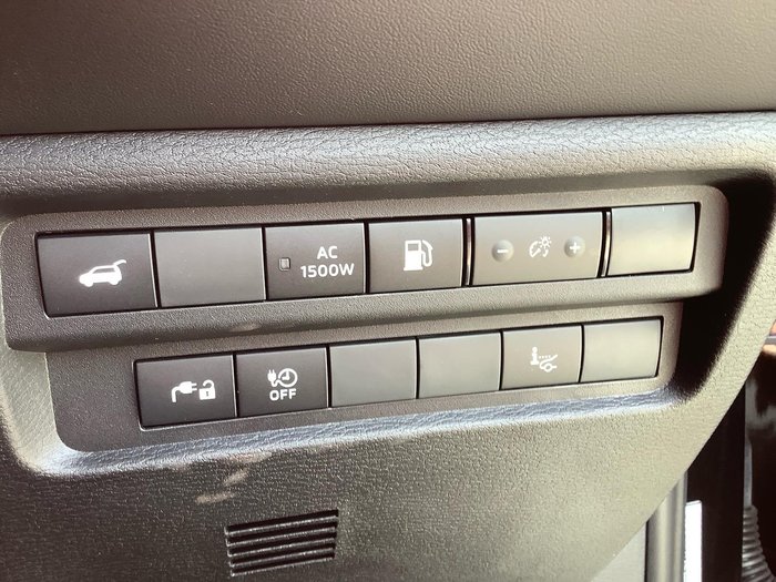 2025 Mitsubishi Outlander PHEV Exceed