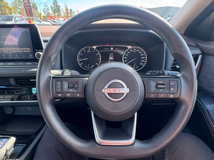 2024 Nissan X-TRAIL ST
