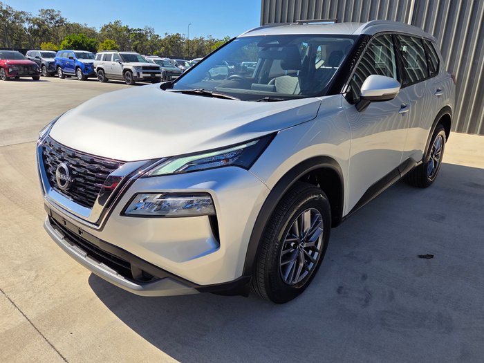 2024 Nissan X-TRAIL ST