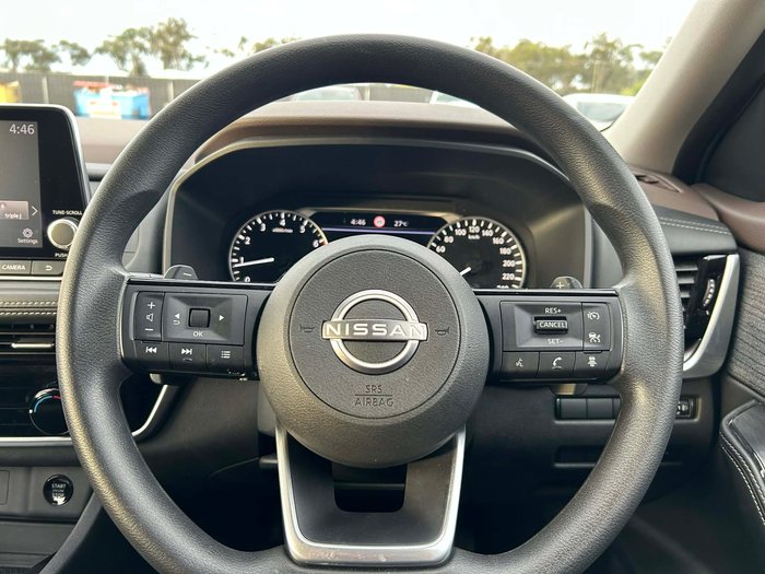 2024 Nissan X-TRAIL ST