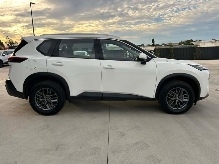 2024 Nissan X-TRAIL ST