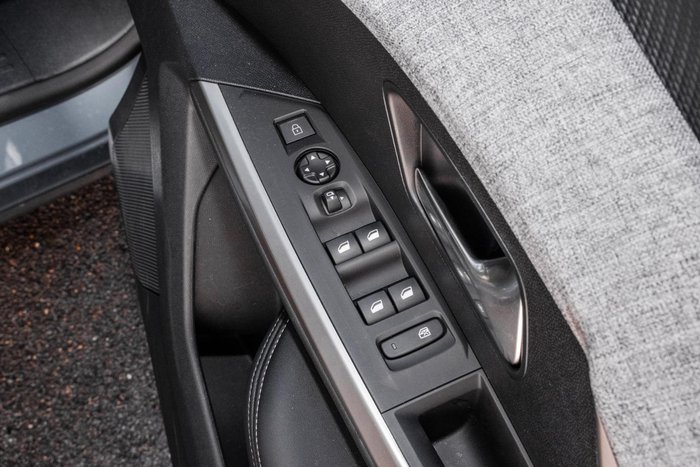 2025 Peugeot 3008 Allure Hybrid