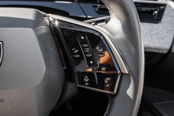 2025 Peugeot 3008 Allure Hybrid