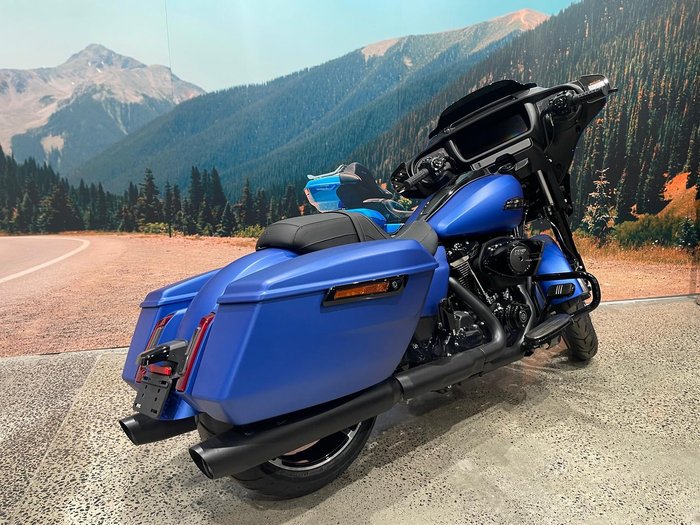 2026 Harley-Davidson Street Glide 117 (FLHX)