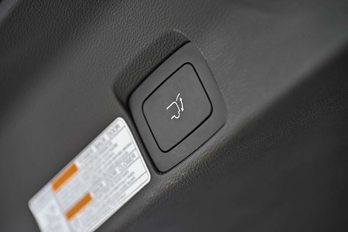 2023 LDV D90 Executive