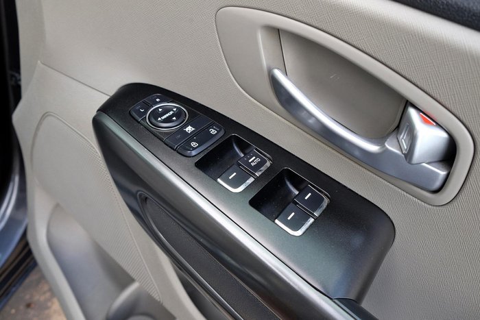2017 Kia Carnival S