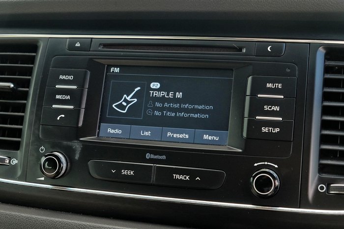 2017 Kia Carnival S