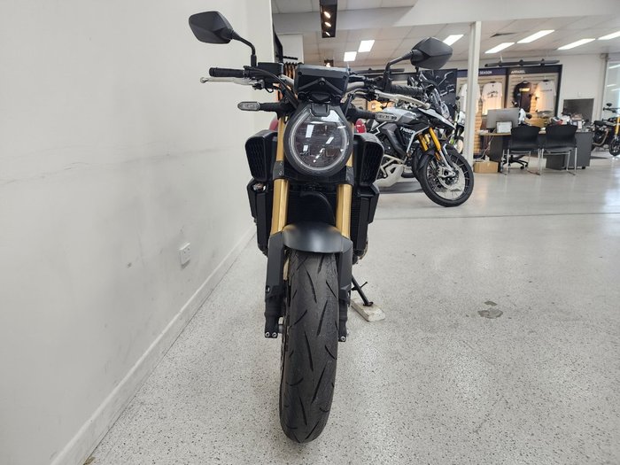 2024 Honda 2024 Honda NAKED CB650RAC ABS Red