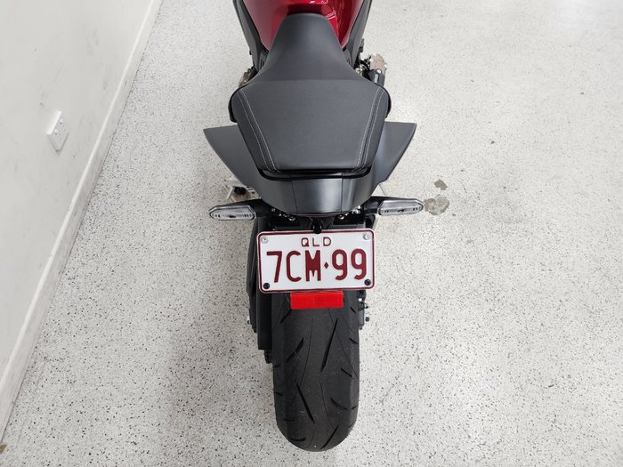 2024 Honda 2024 Honda NAKED CB650RAC ABS Red