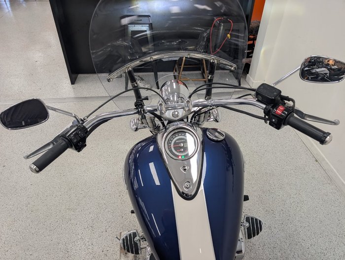 Triumph 2011 TRIUMPH 1600CC THUNDERBIRD A1 Blue