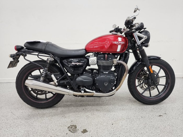 2017 Triumph STREET TWIN Red