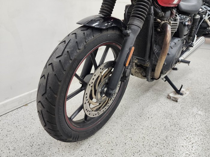 2017 Triumph STREET TWIN Red