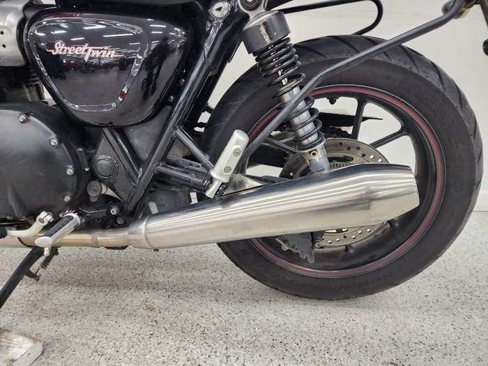 2017 Triumph STREET TWIN Red