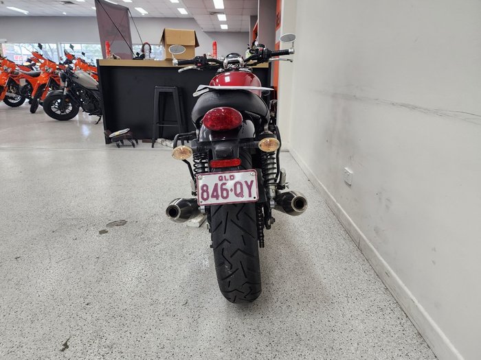 2017 Triumph STREET TWIN Red