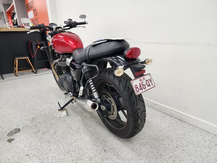 2017 Triumph STREET TWIN Red